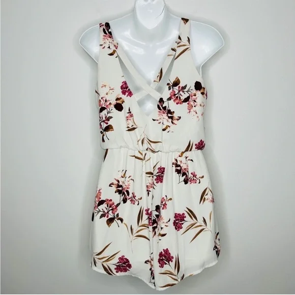 LUSH White Floral Sleeveless Shorts Romper Size XS Flowy Lightweight Feminine - Picture 5 of 7